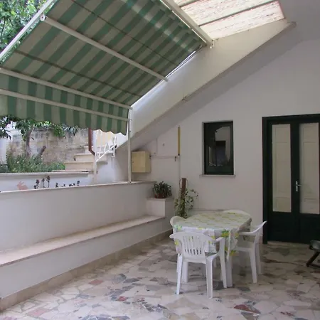 Casa Con Giardino 